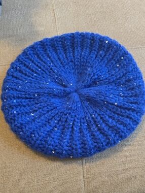 Chunky Blue Knit Beret with Sequins